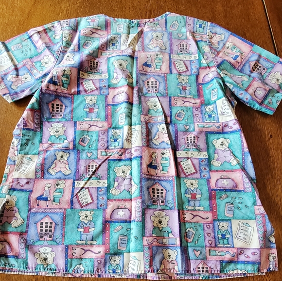 Scrub top - Picture 4 of 4